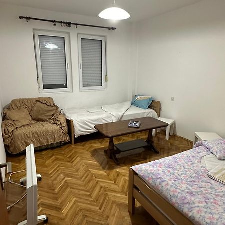 Wel Apartment Gyevgyelija Kültér fotó